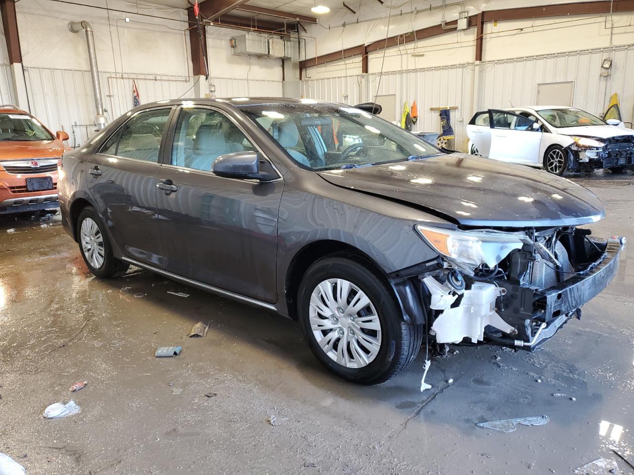 2013 Toyota Camry - Image 4
