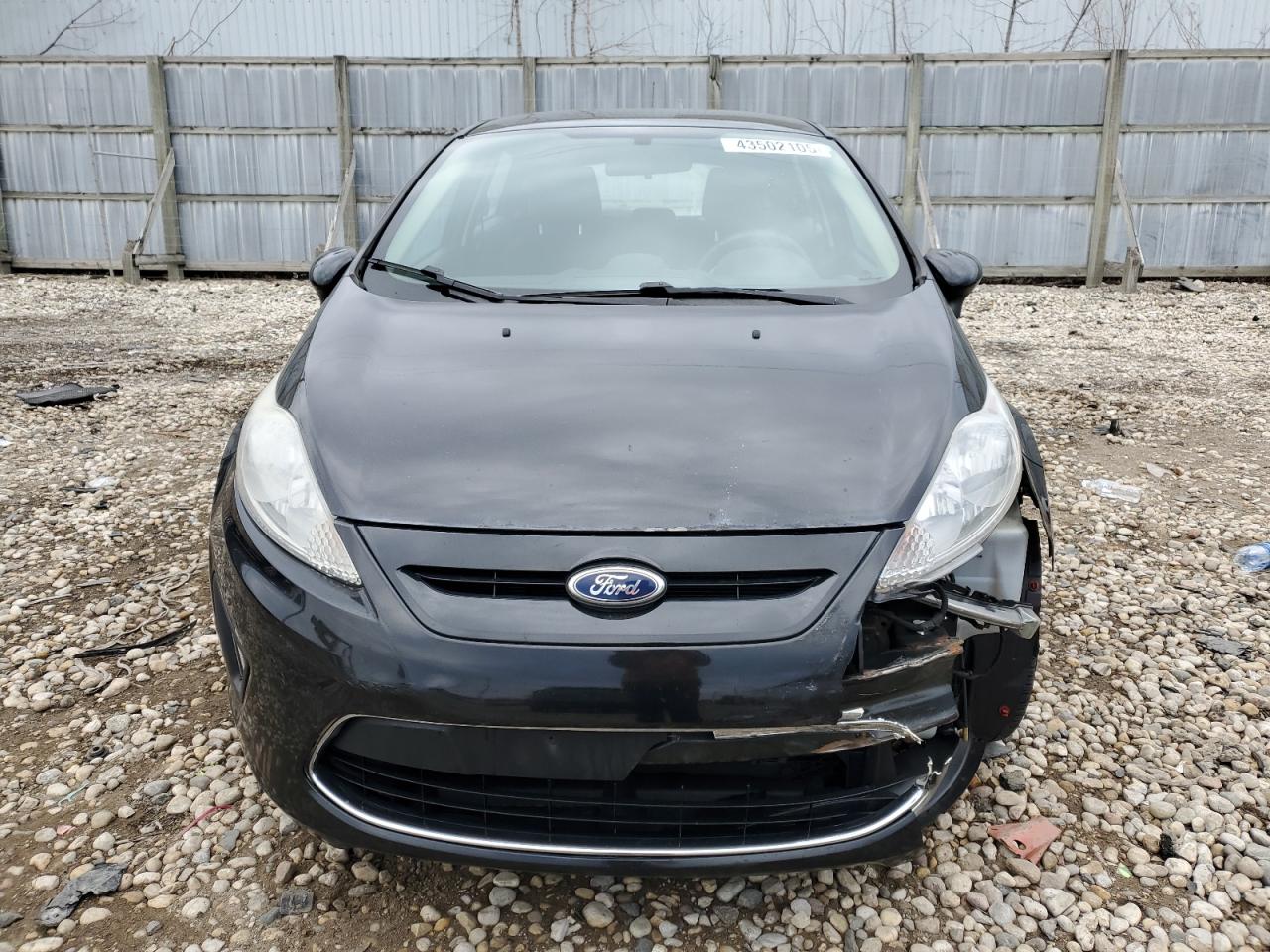 2011 Ford Fiesta - Image 5