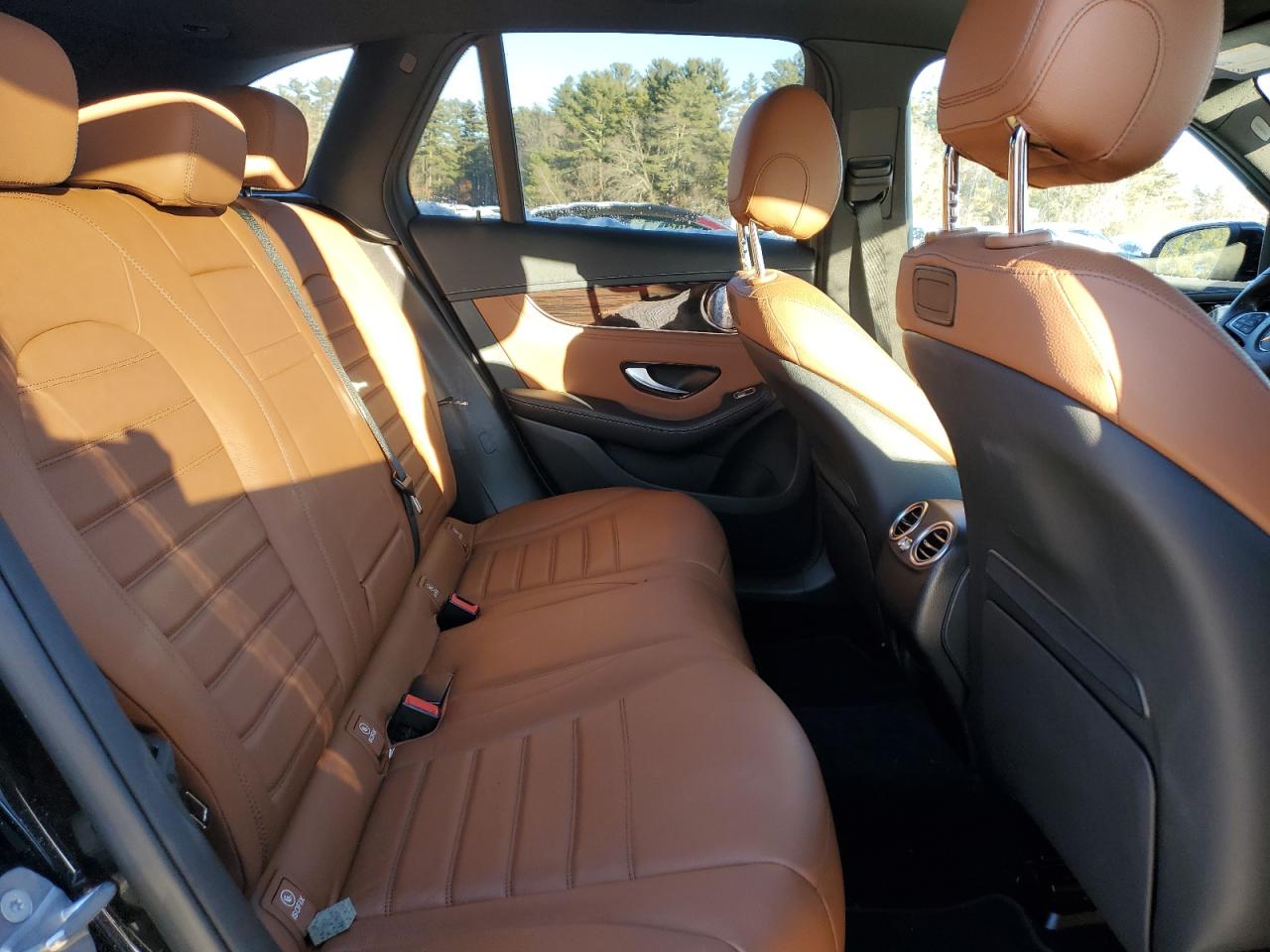2019 Mercedes-Benz GLC - Image 11