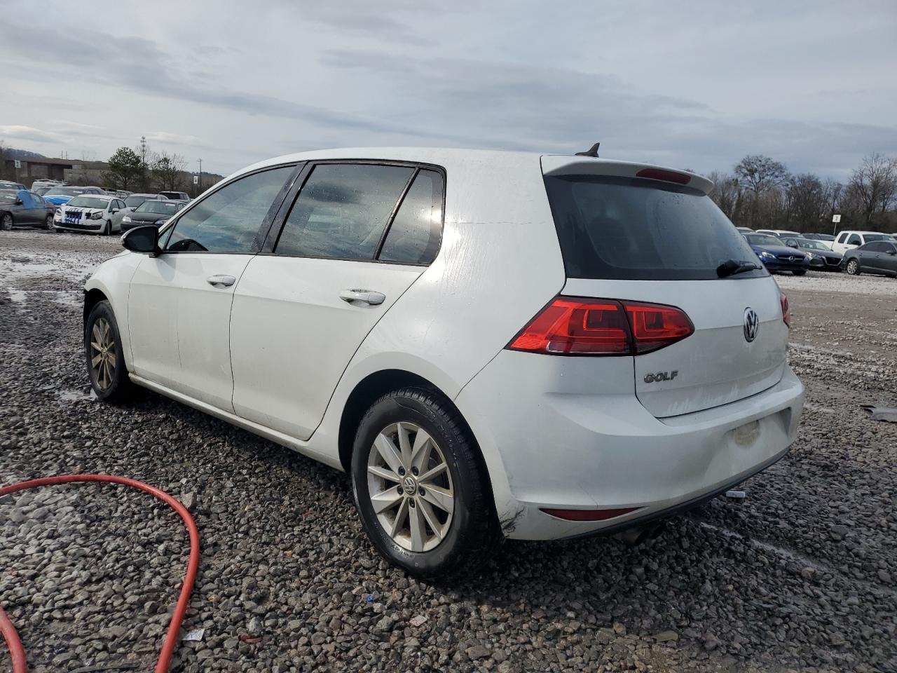 2016 Volkswagen Golf - Image 2