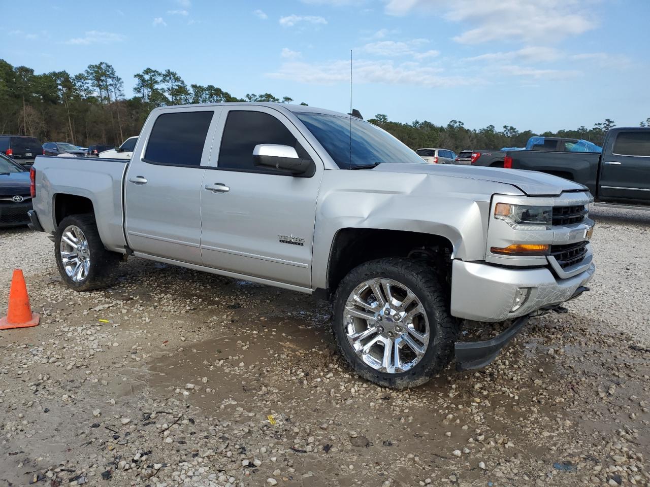2018 Chevrolet Silverado - Image 4