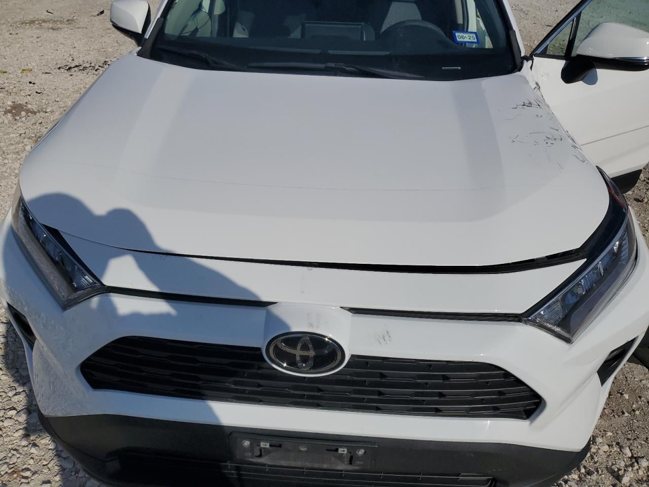 2021 Toyota RAV 4 - Image 13