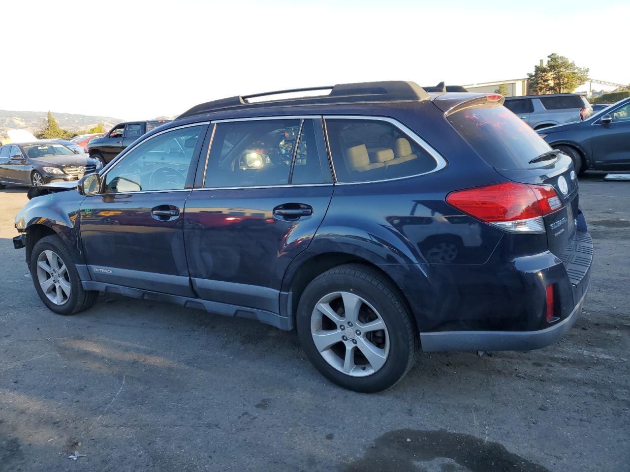 2014 Subaru Outback - Image 2