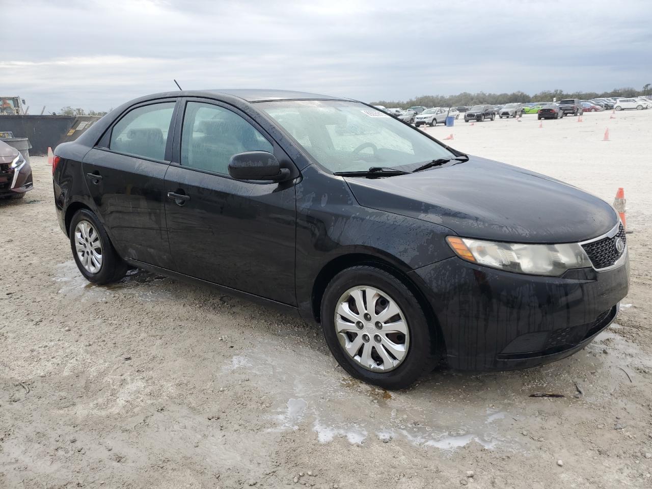 2013 Kia Forte - Image 4