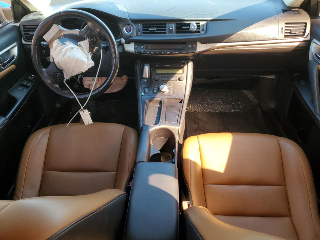 2016 Lexus CT - Image 8
