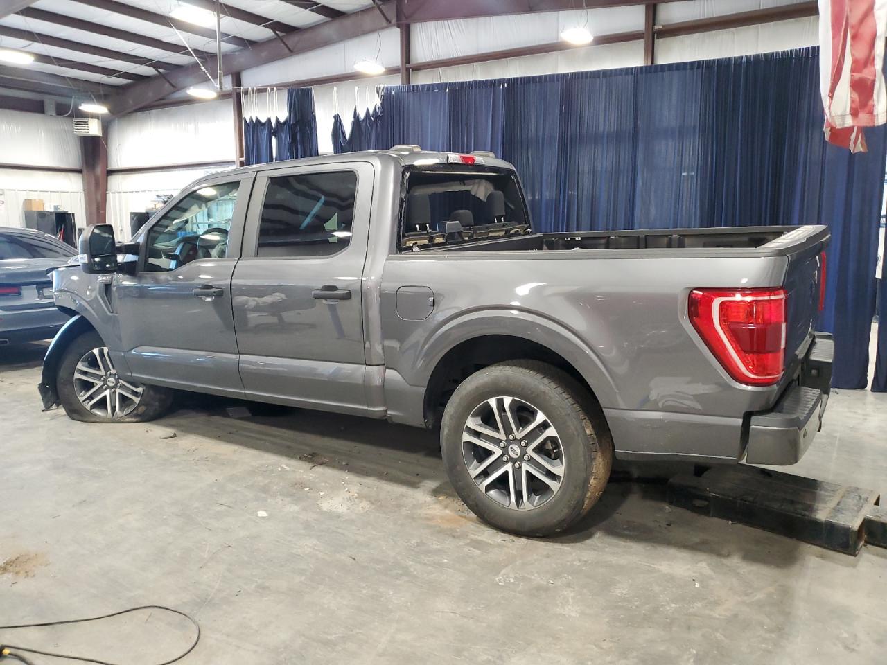 2022 Ford F-150 - Image 2