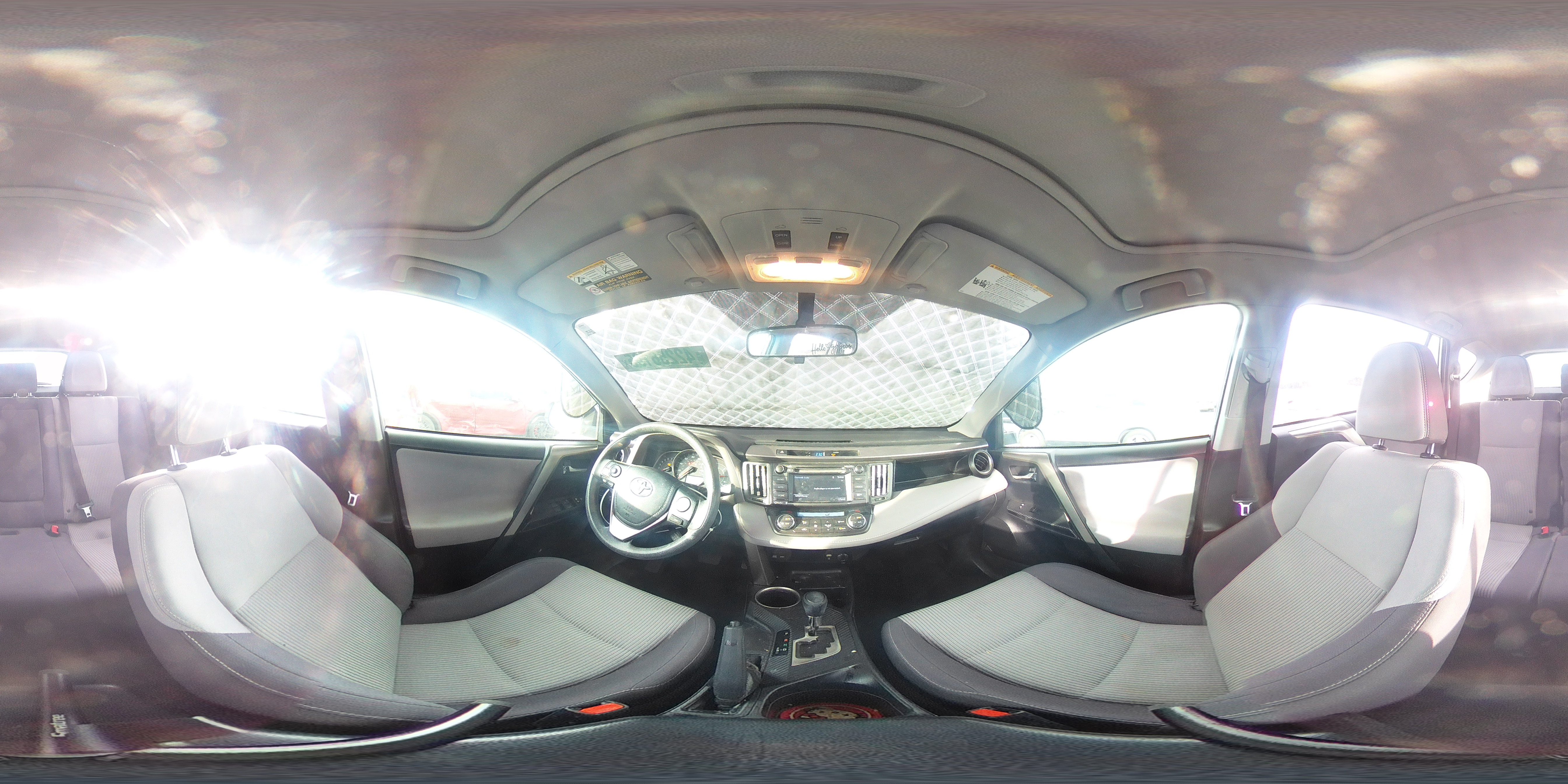 2015 Toyota RAV 4 - Image 13