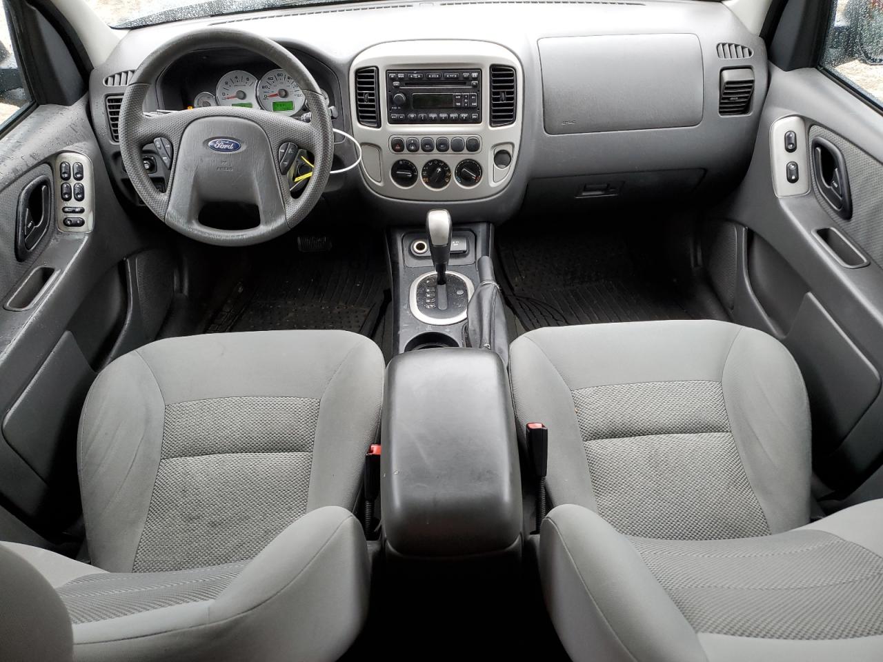 2007 Ford Escape - Image 8