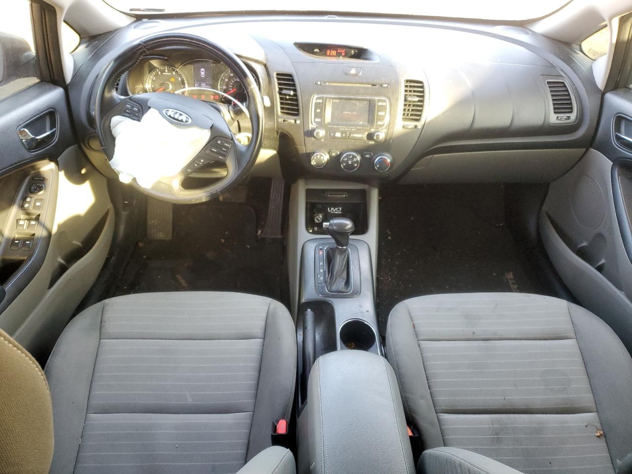 2015 Kia Forte - Image 8