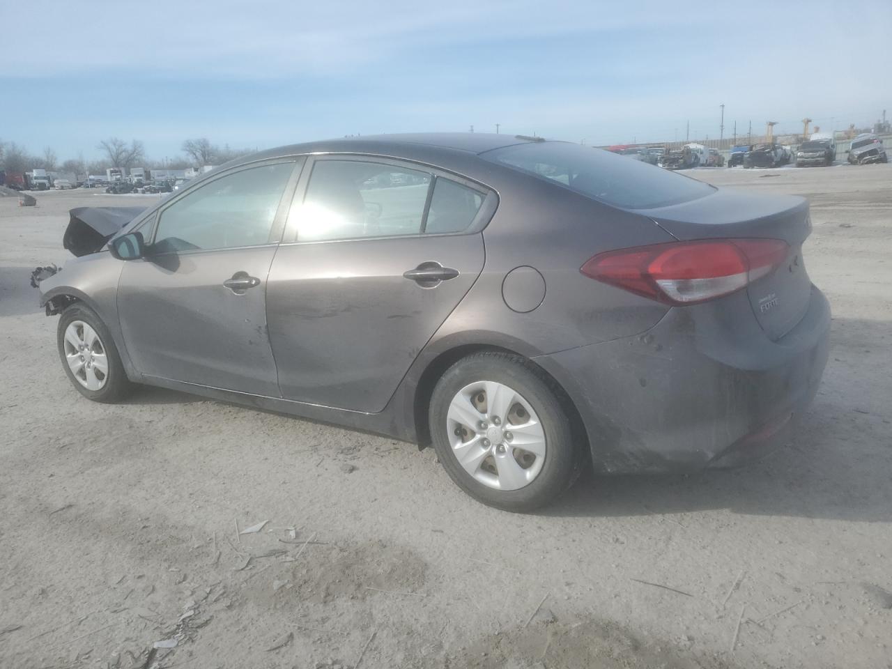 2017 Kia Forte - Image 2