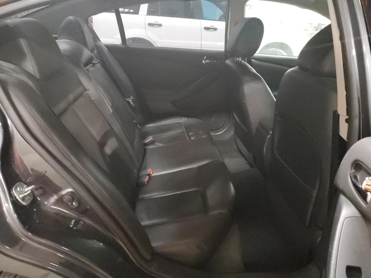 2011 Nissan Altima - Image 10