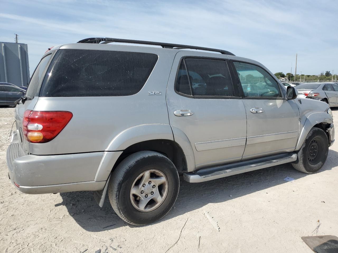 2001 Toyota Sequoia - Image 3