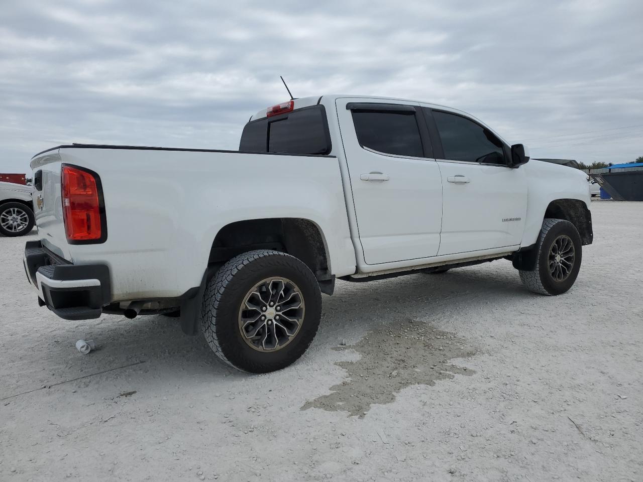 2019 Chevrolet Colorado - Image 3