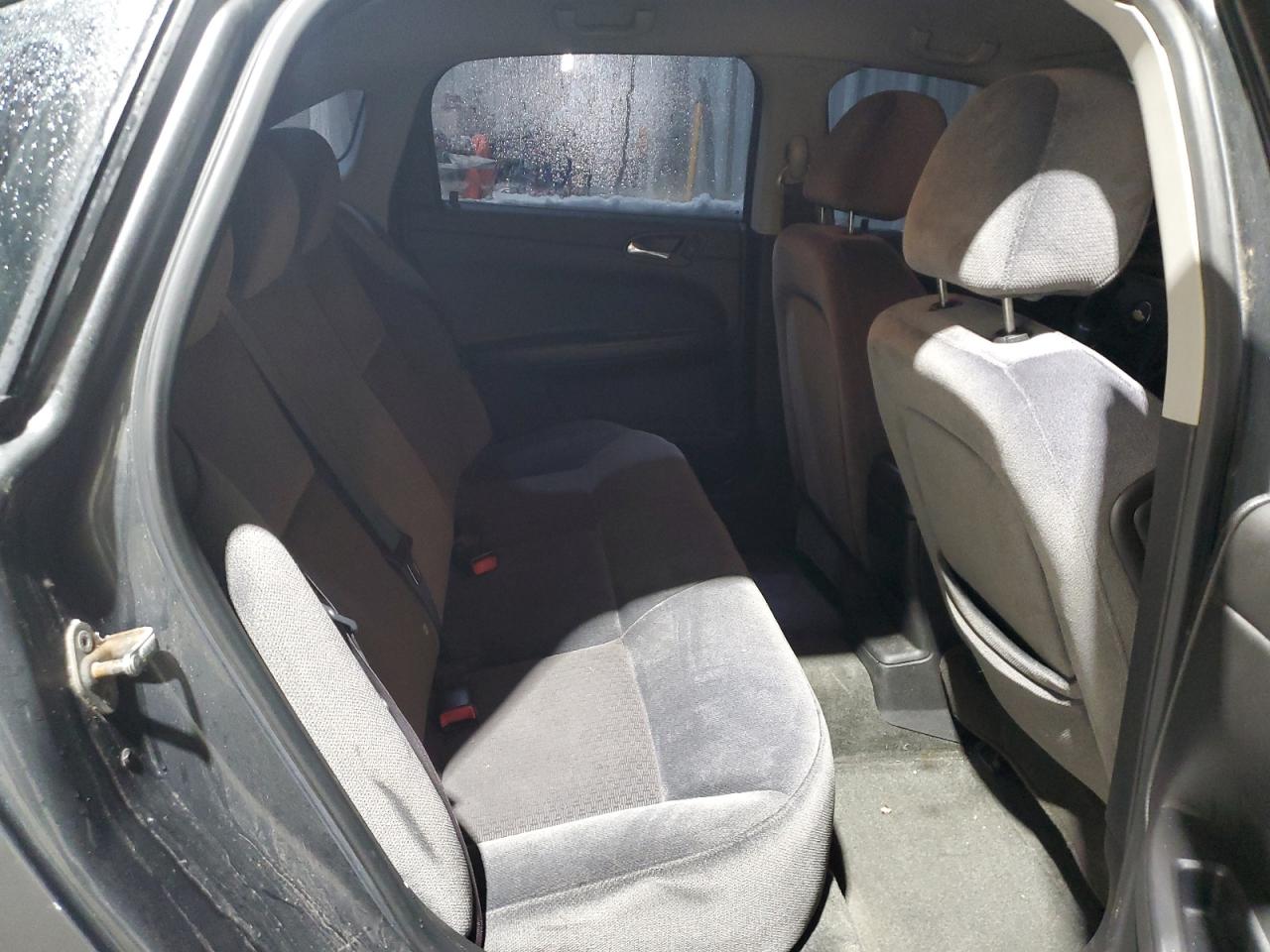 2010 Chevrolet Impala - Image 10