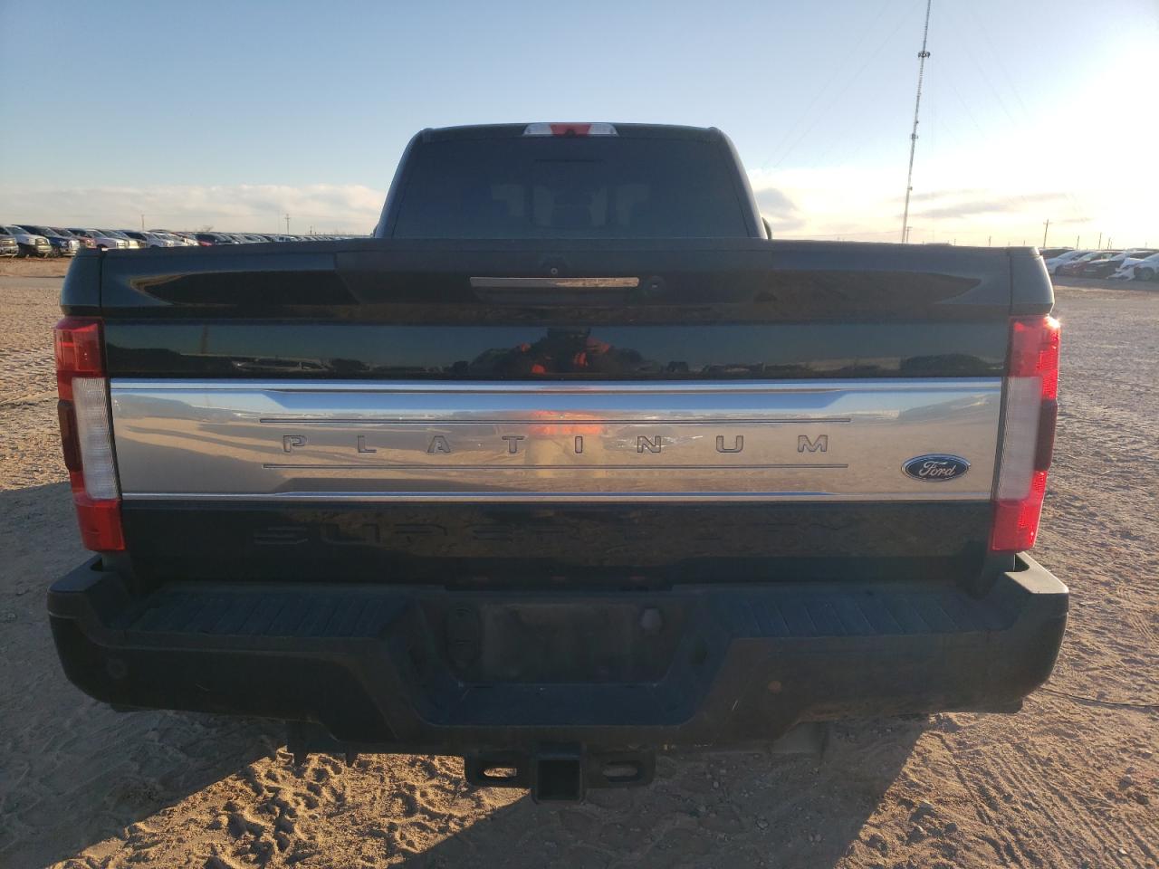 2019 Ford F350 - Image 6