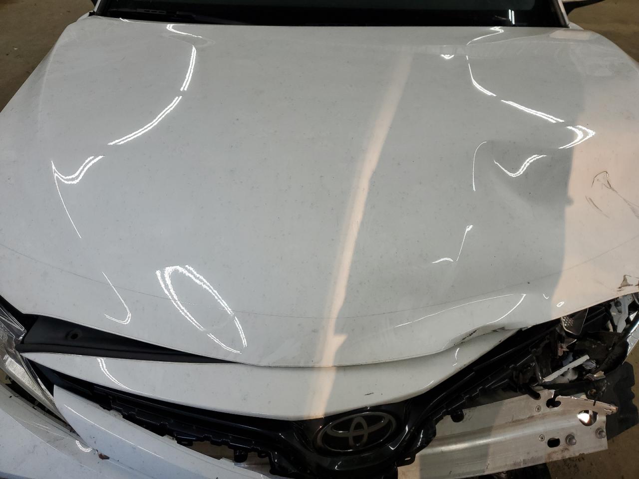 2019 Toyota Camry - Image 11