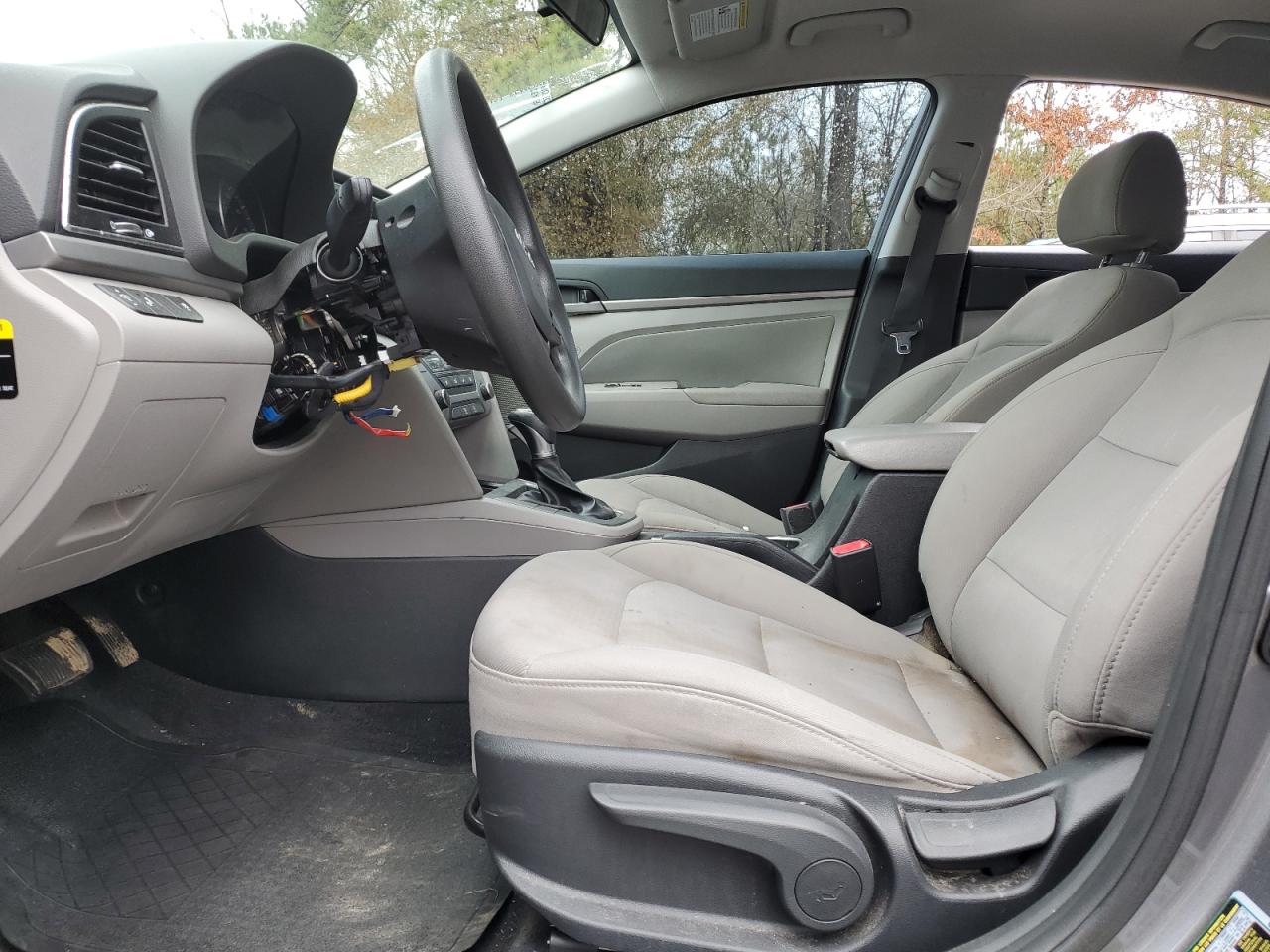 2018 Hyundai Elantra - Image 7