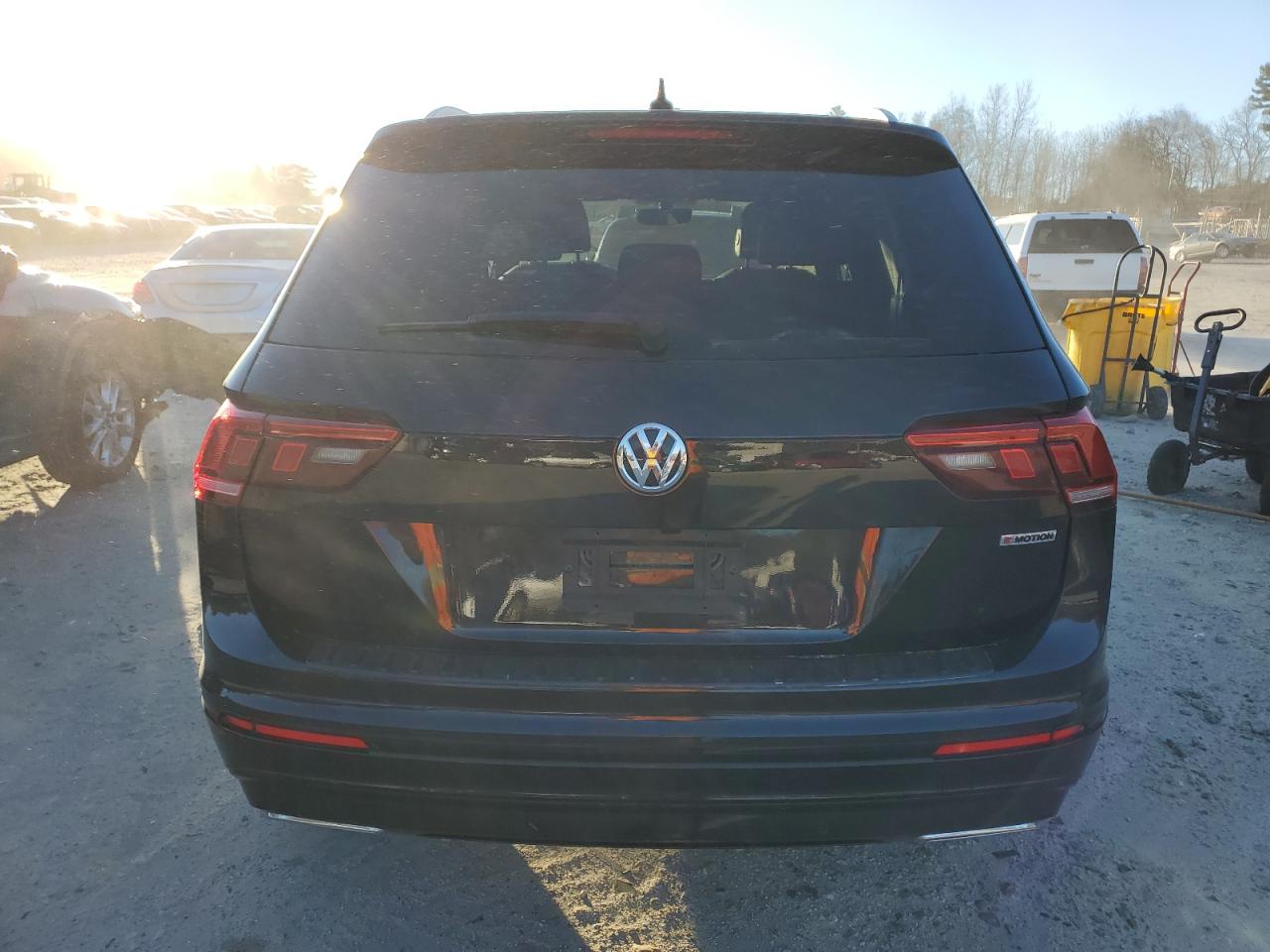 2021 Volkswagen Tiguan - Image 6