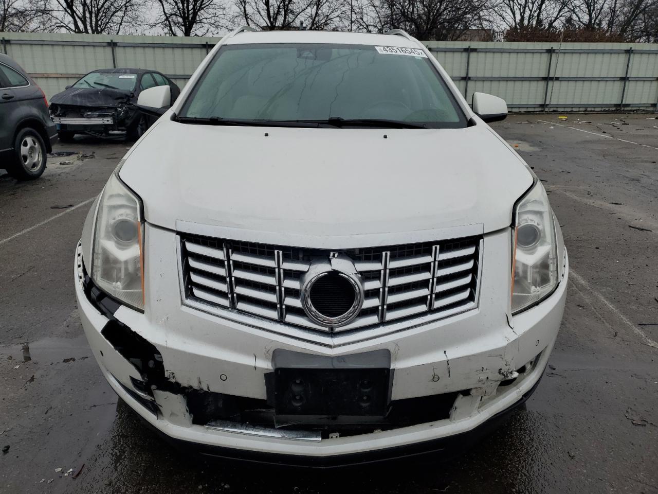 2016 Cadillac SRX - Image 5