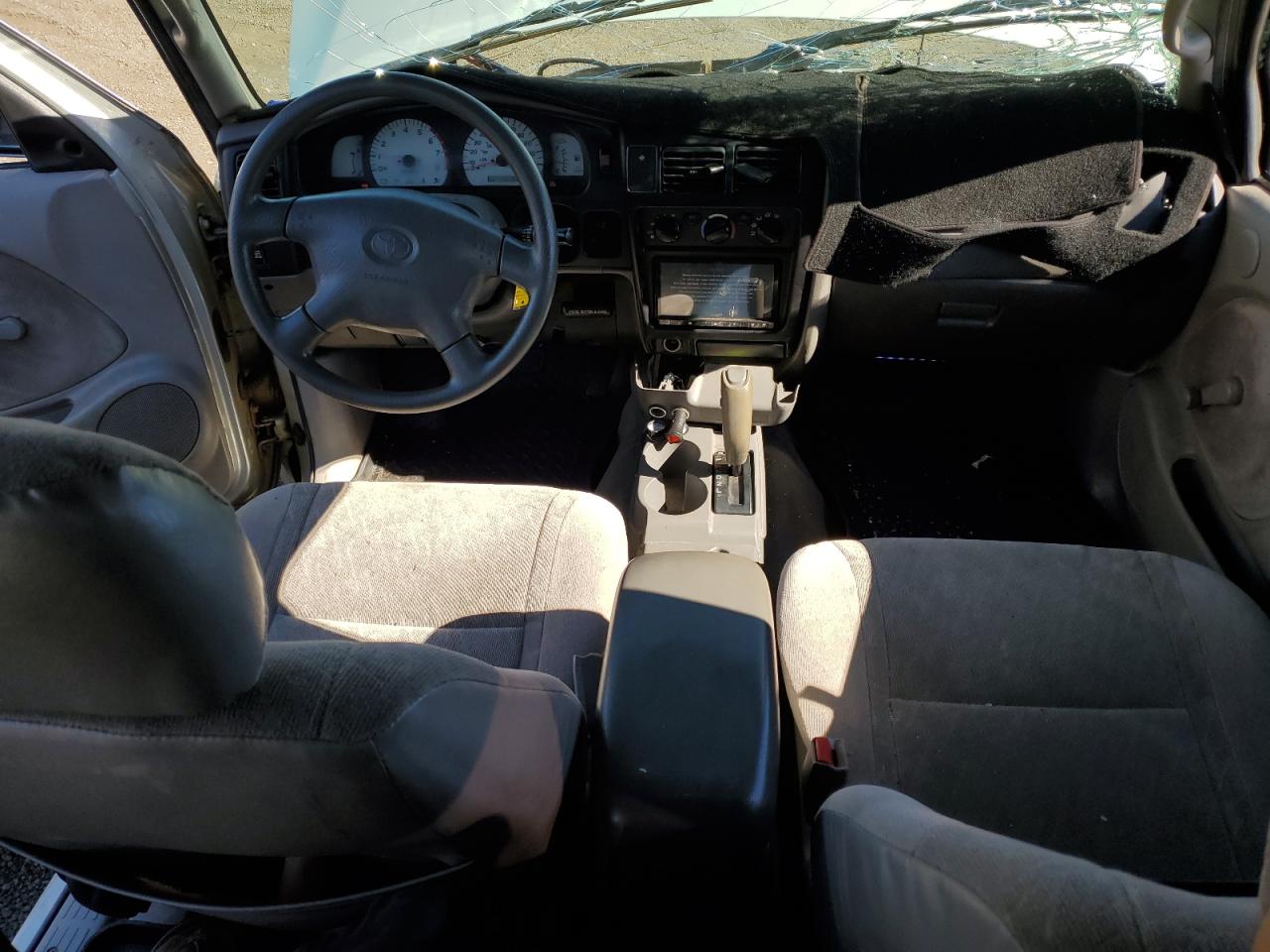 2004 Toyota Tacoma - Image 8