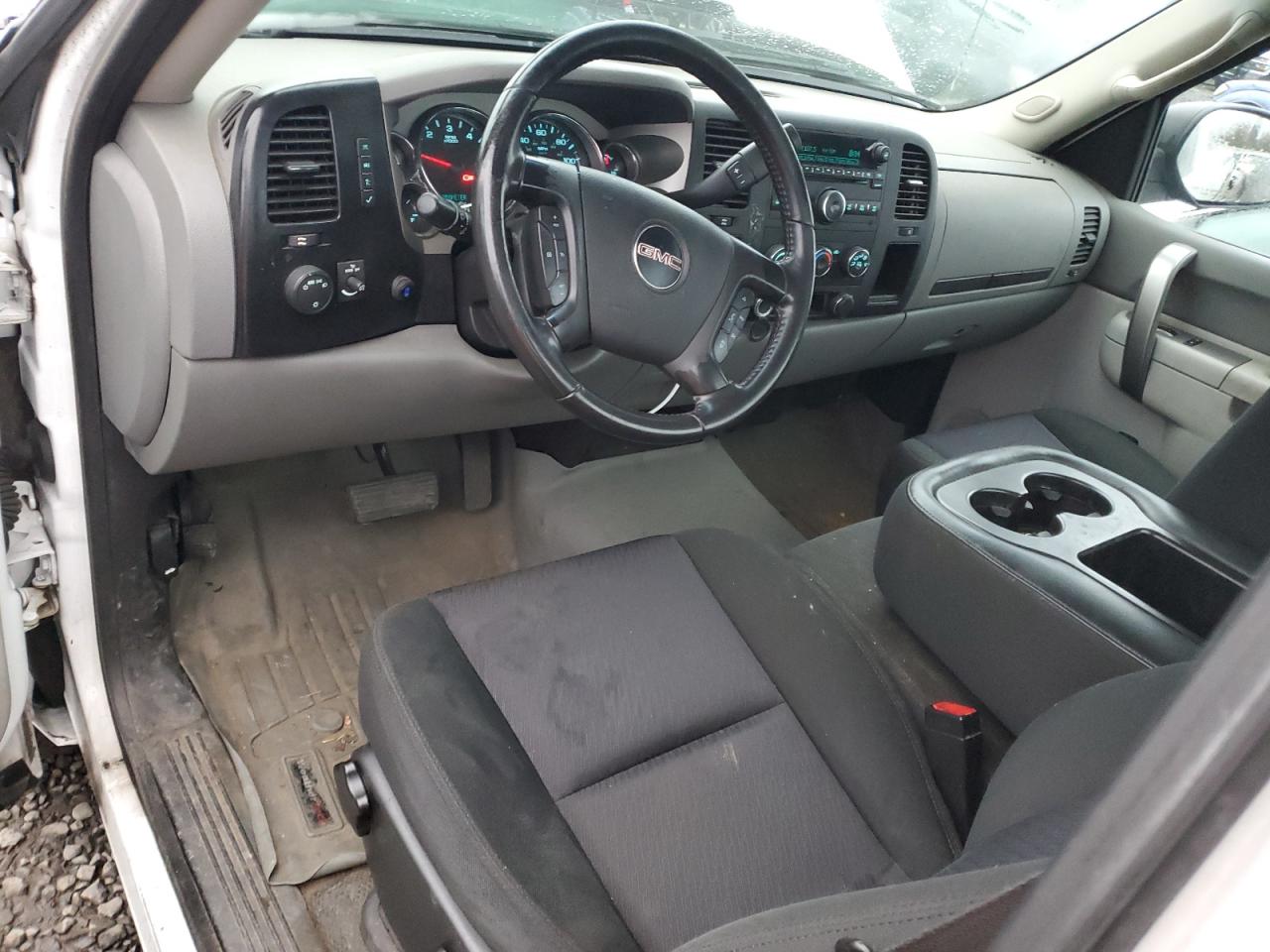 2014 GMC Sierra - Image 8
