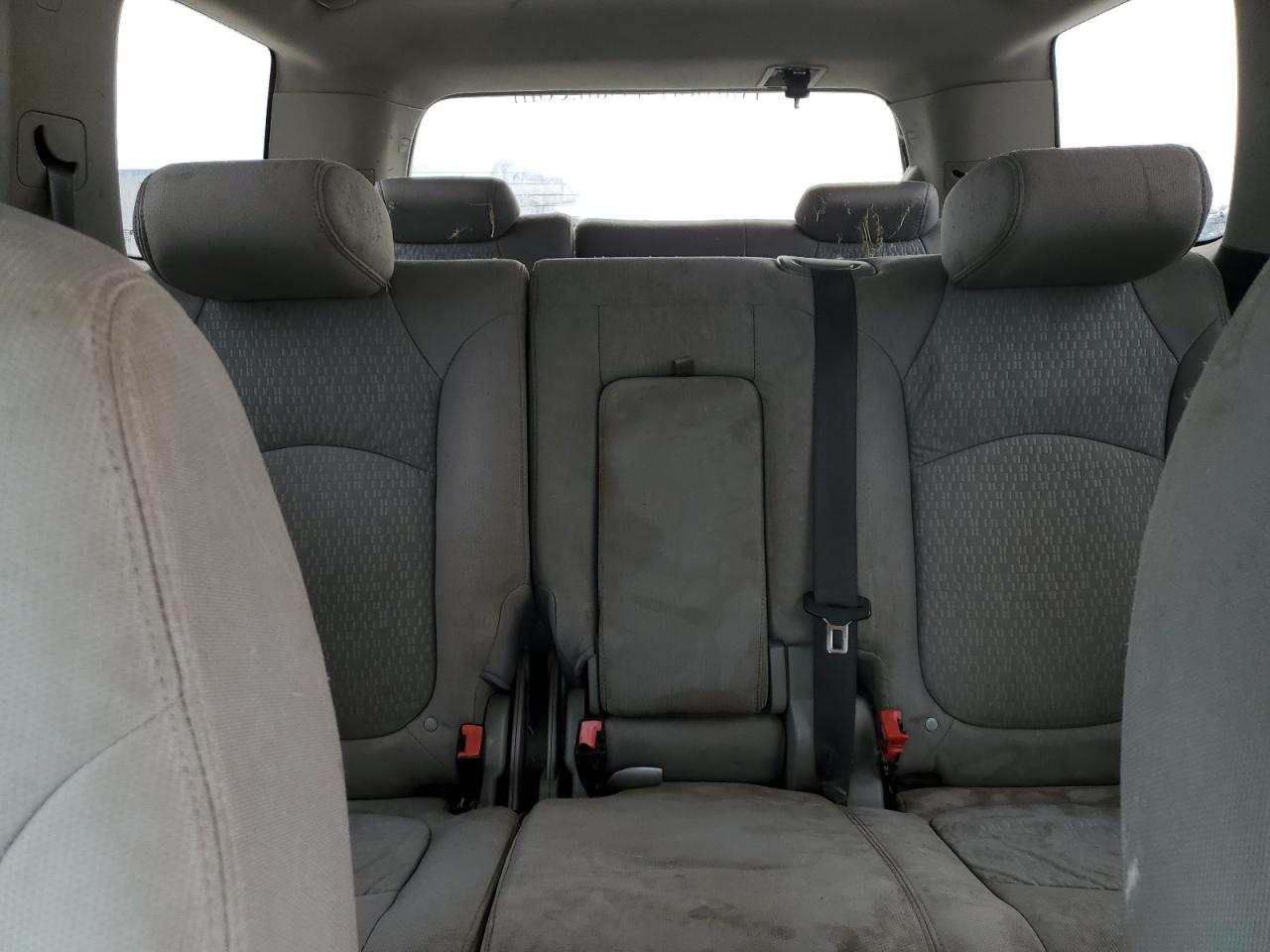 2011 GMC Acadia - Image 10