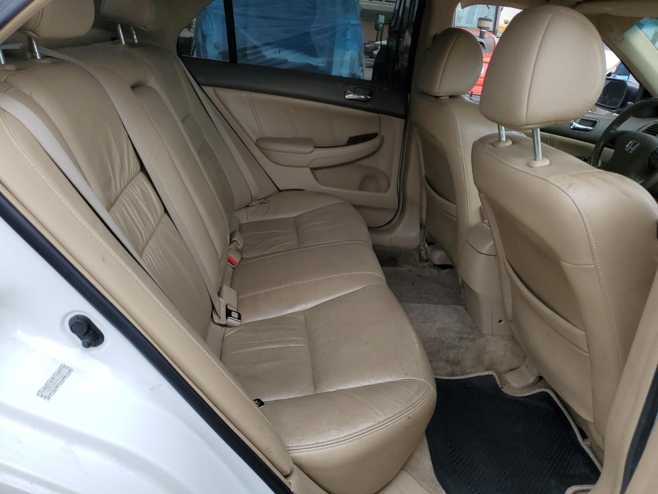 2006 Honda Accord - Image 10
