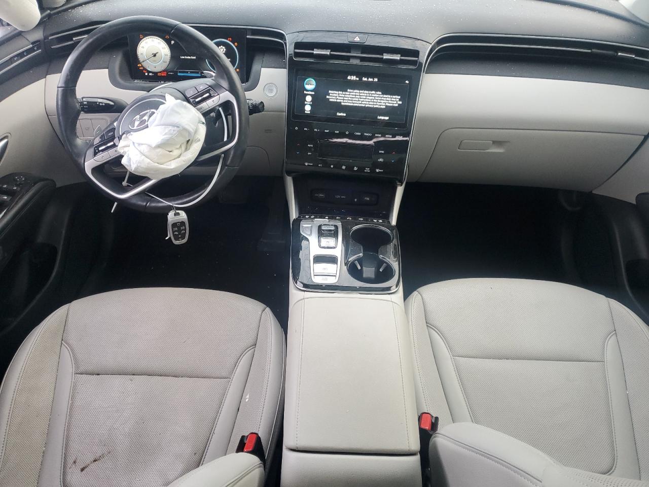 2022 Hyundai Tucson - Image 8