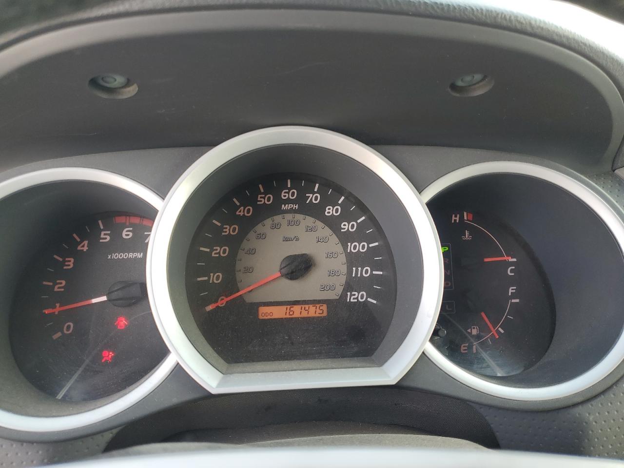 2011 Toyota Tacoma - Image 9