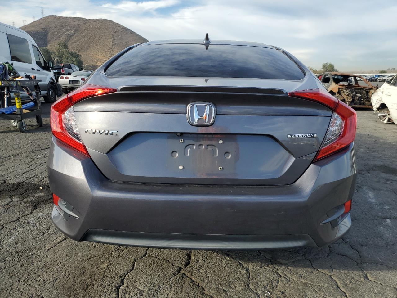 VIN 2HGFC1F95GH657560 2016 HONDA CIVIC no.6