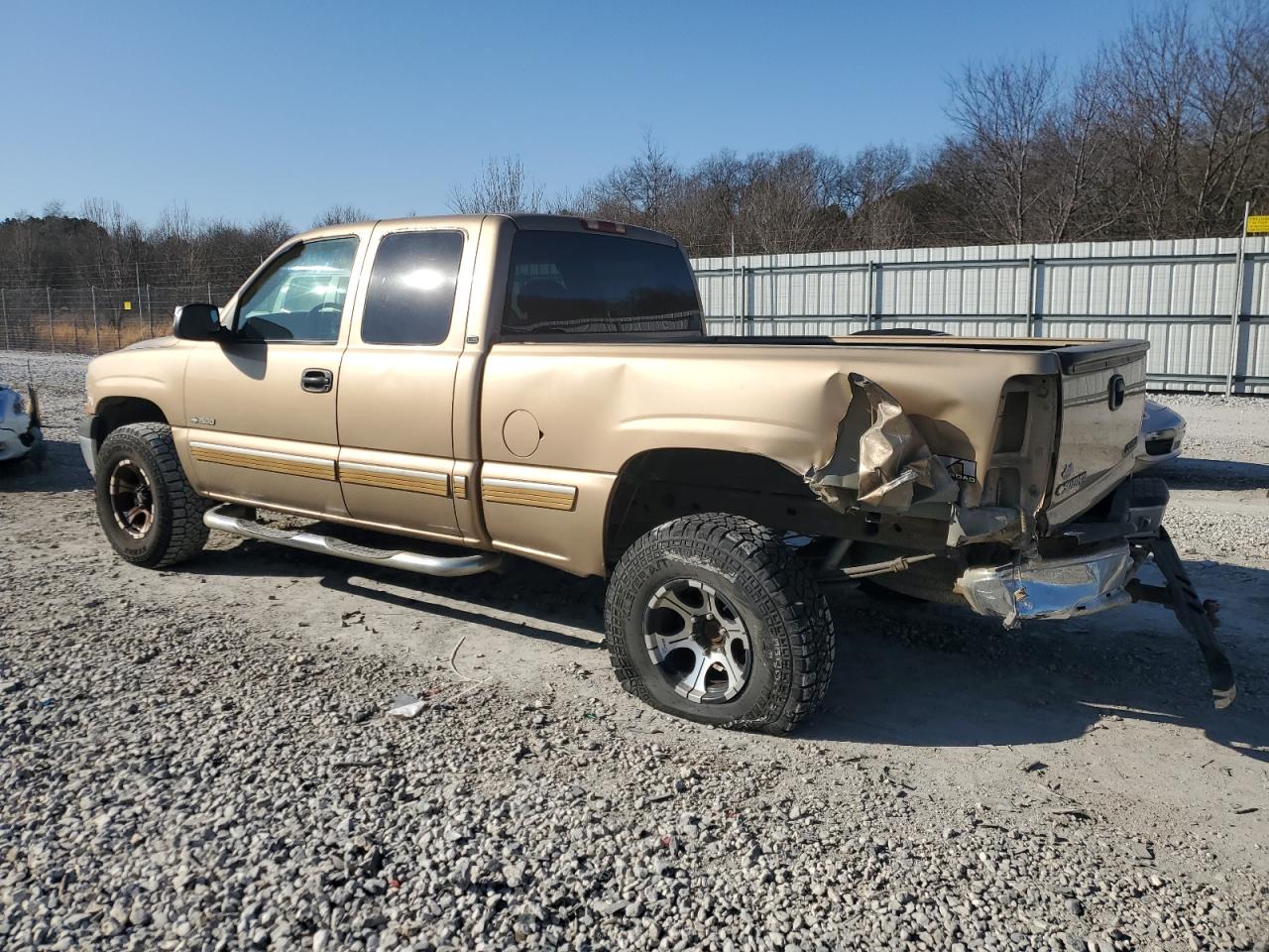 2001 Chevrolet Silverado - Image 2