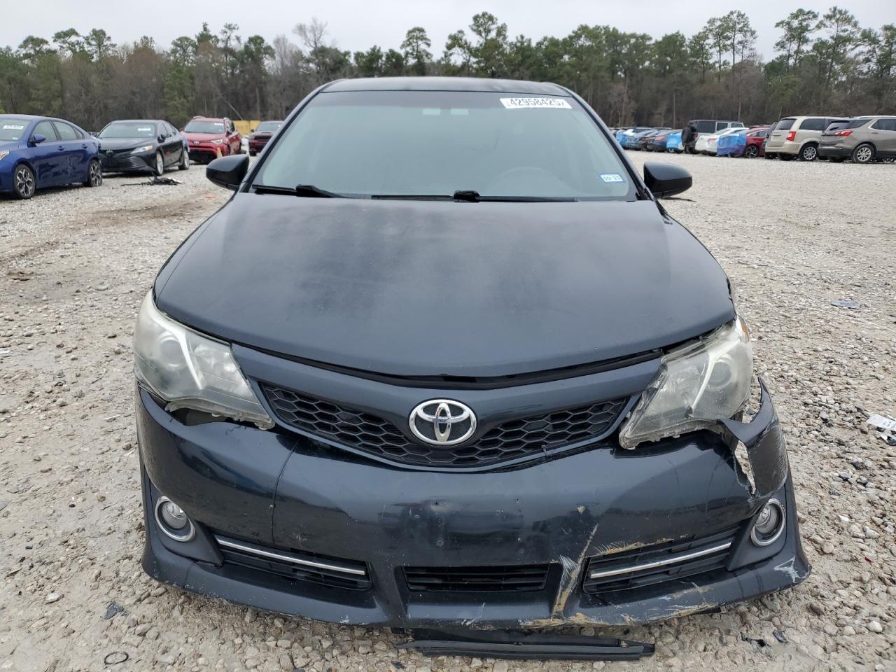 2014 Toyota Camry - Image 5