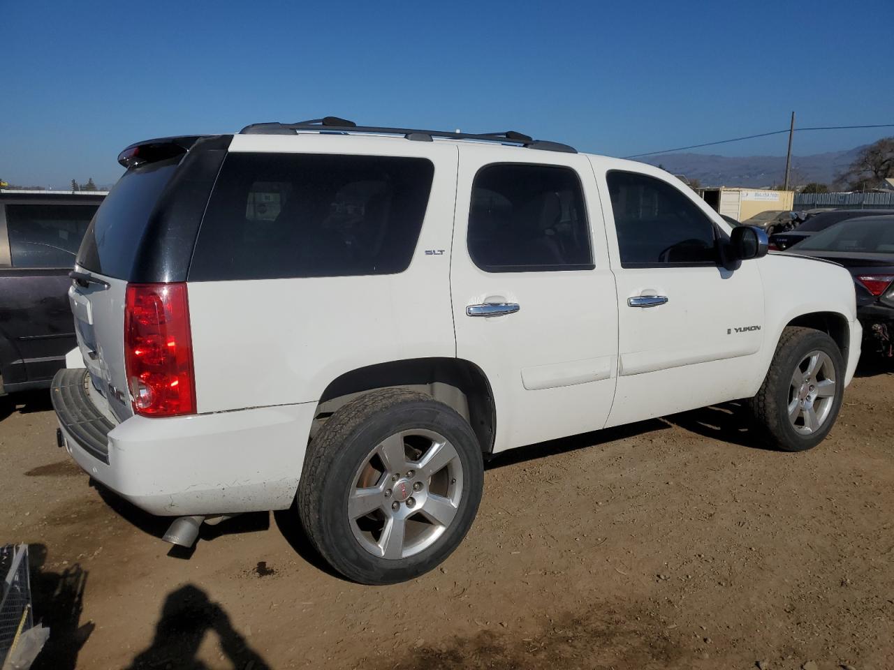 2008 GMC Yukon - Image 3