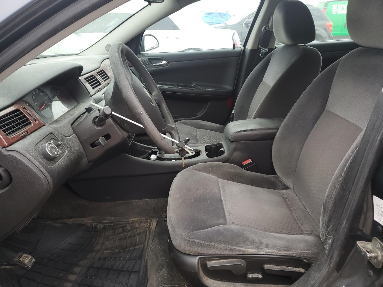 2010 Chevrolet Impala - Image 7