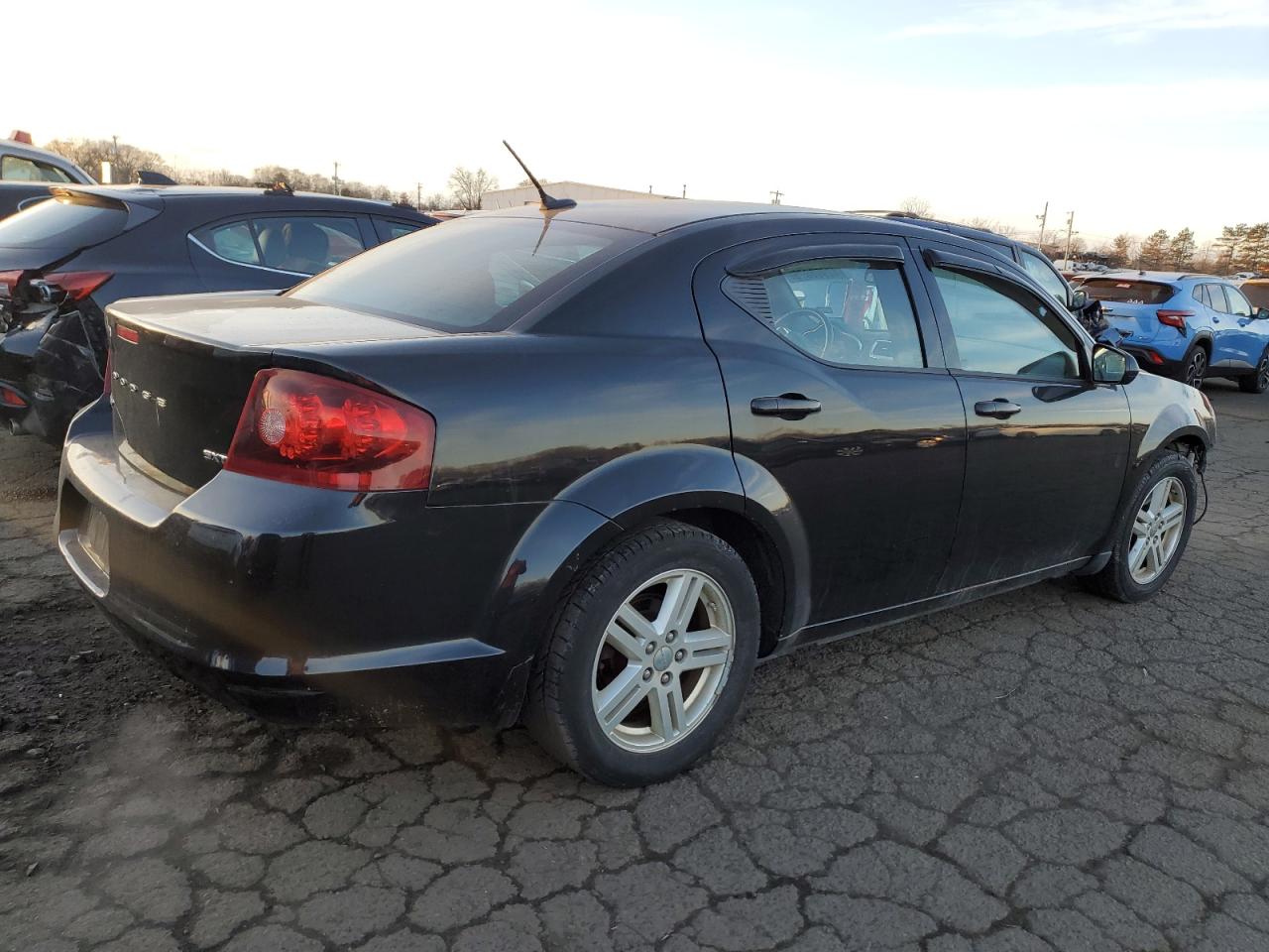 2013 Dodge Avenger - Image 3