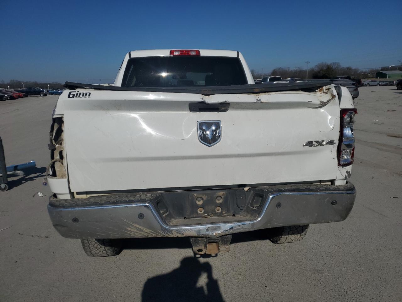 2016 RAM 2500 - Image 6