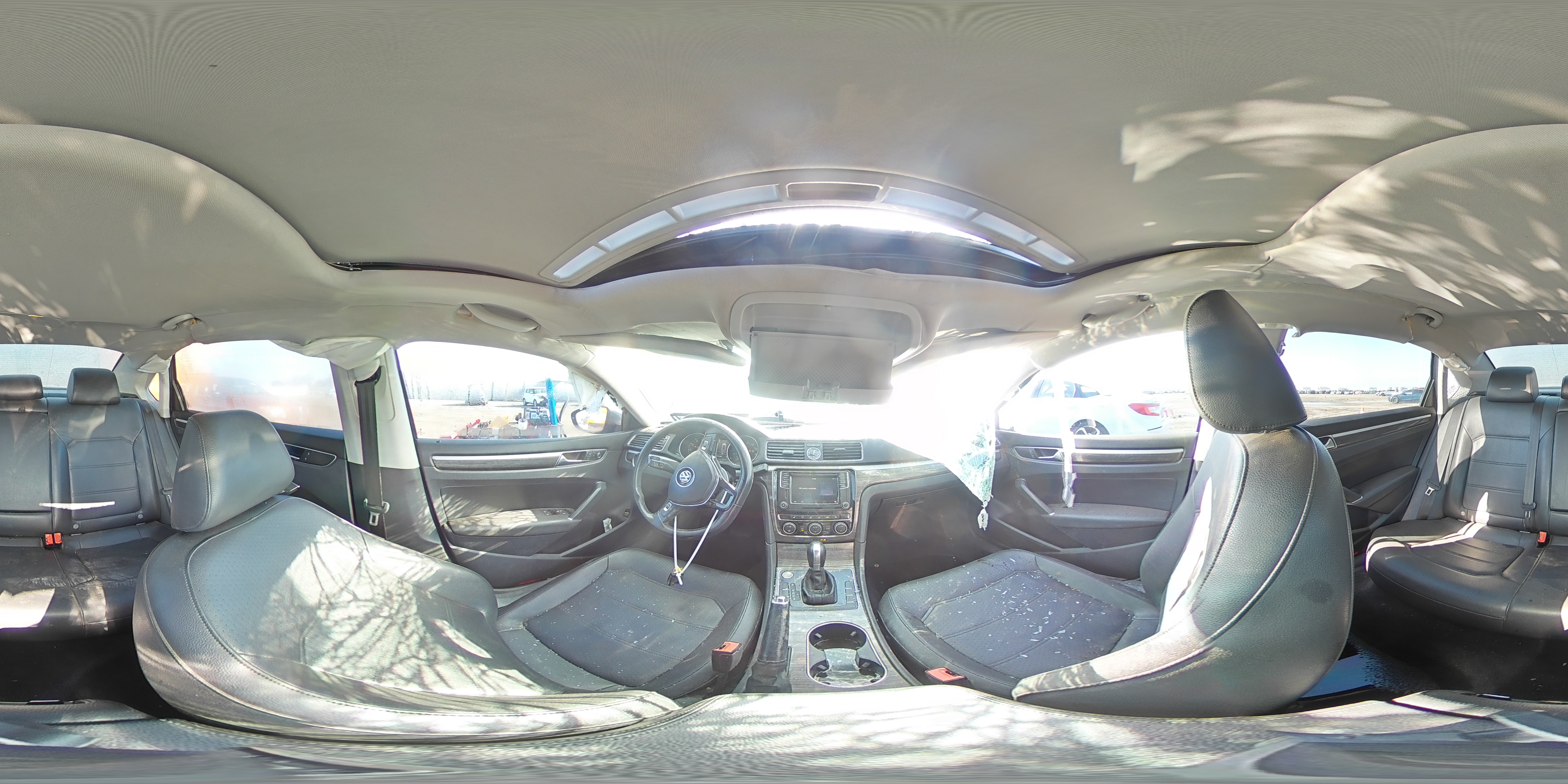 2017 Volkswagen Passat - Image 13