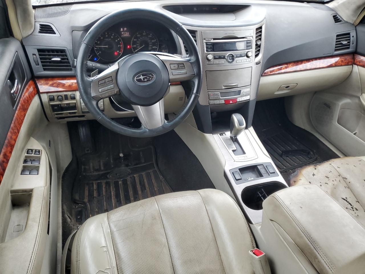 2011 Subaru Outback - Image 8