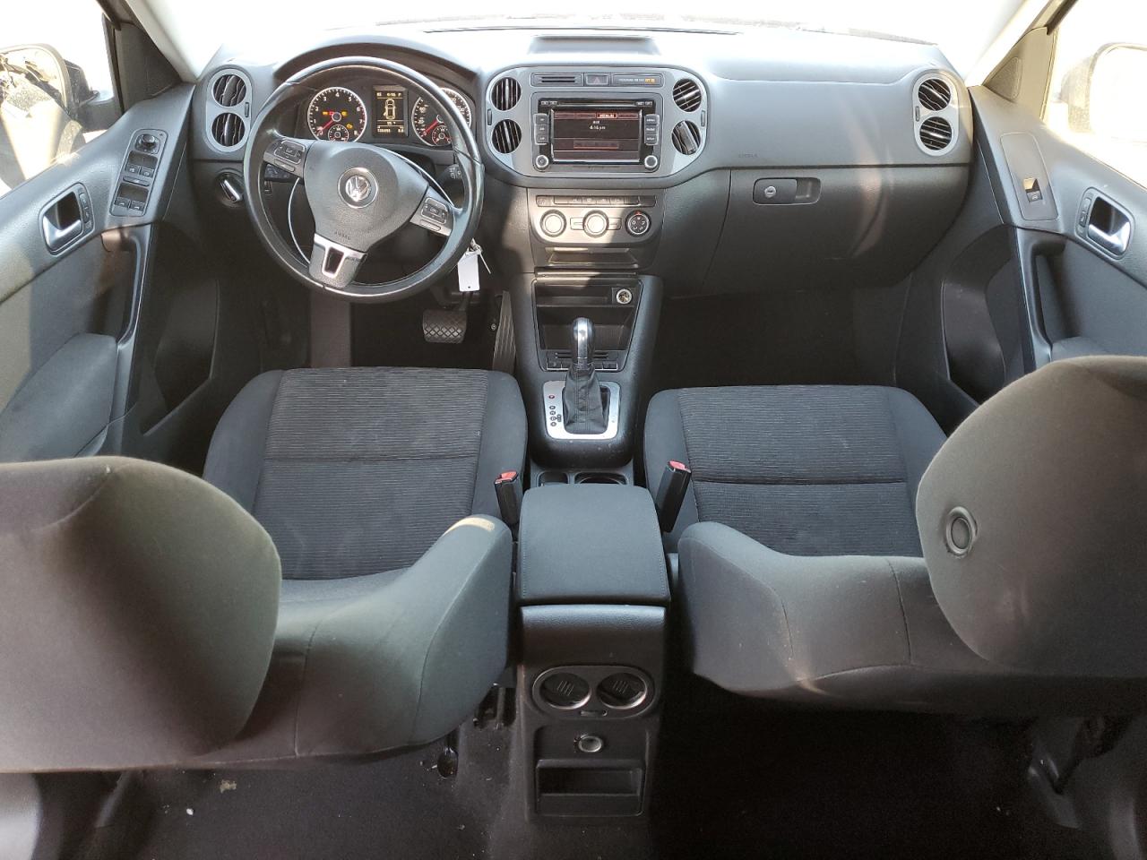 2015 Volkswagen Tiguan - Image 8