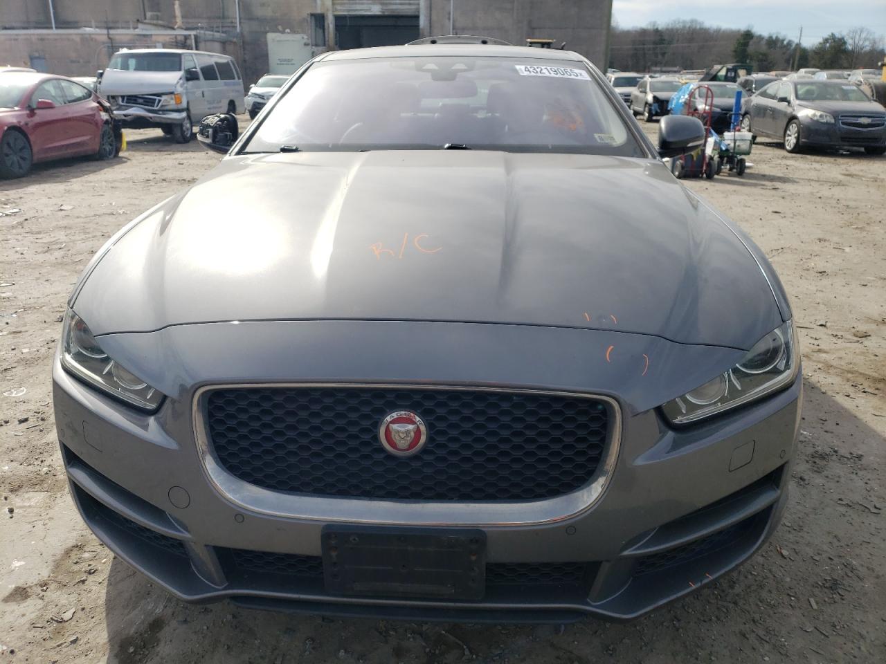 2017 Jaguar XE - Image 5