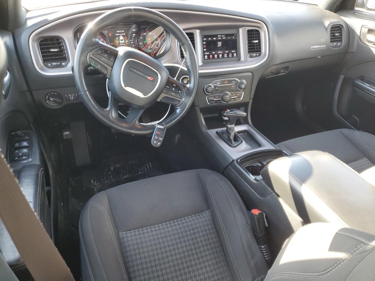 2019 Dodge Charger - Image 8