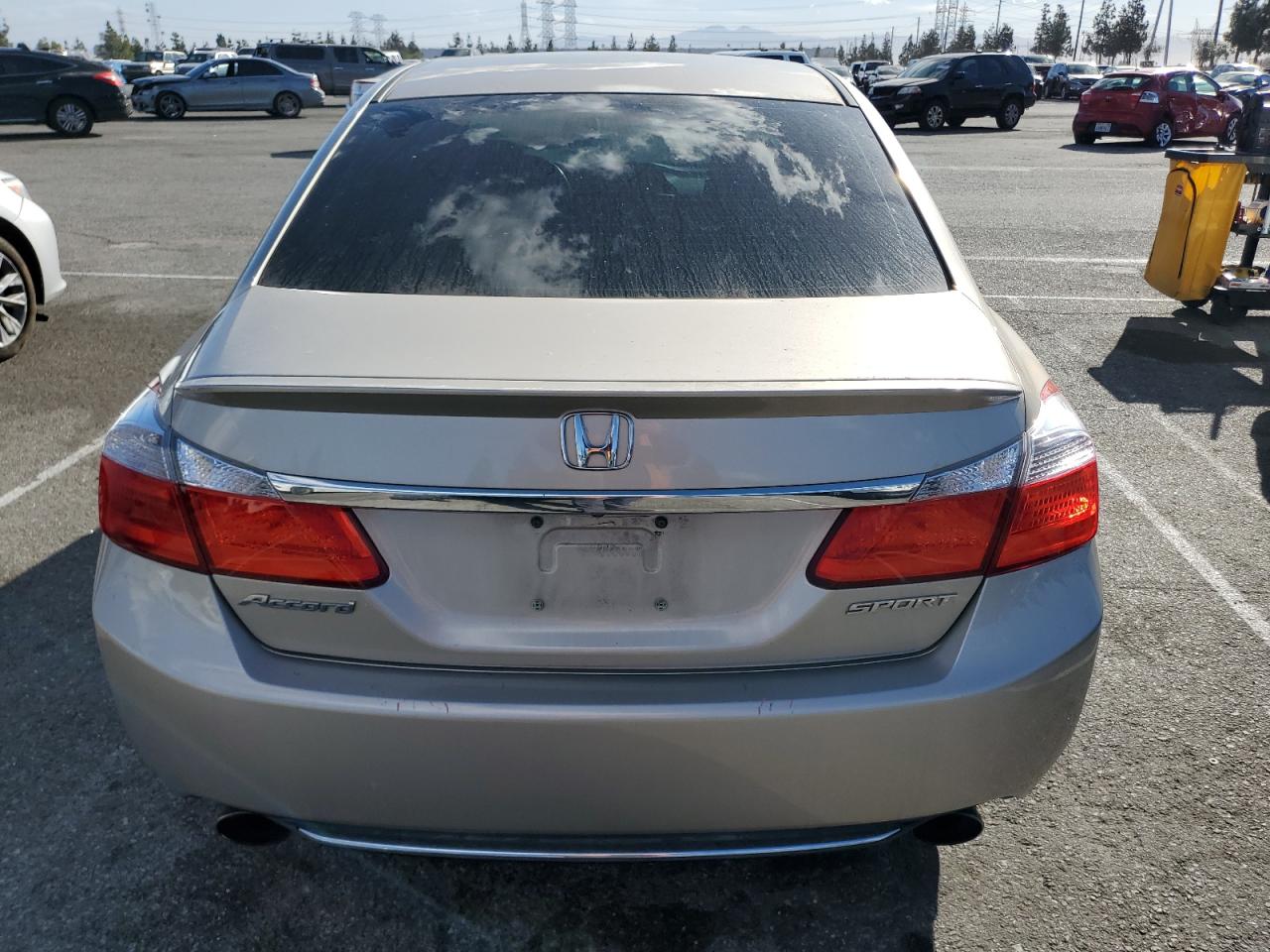 VIN 1HGCR2F57DA233425 2013 HONDA ACCORD no.6