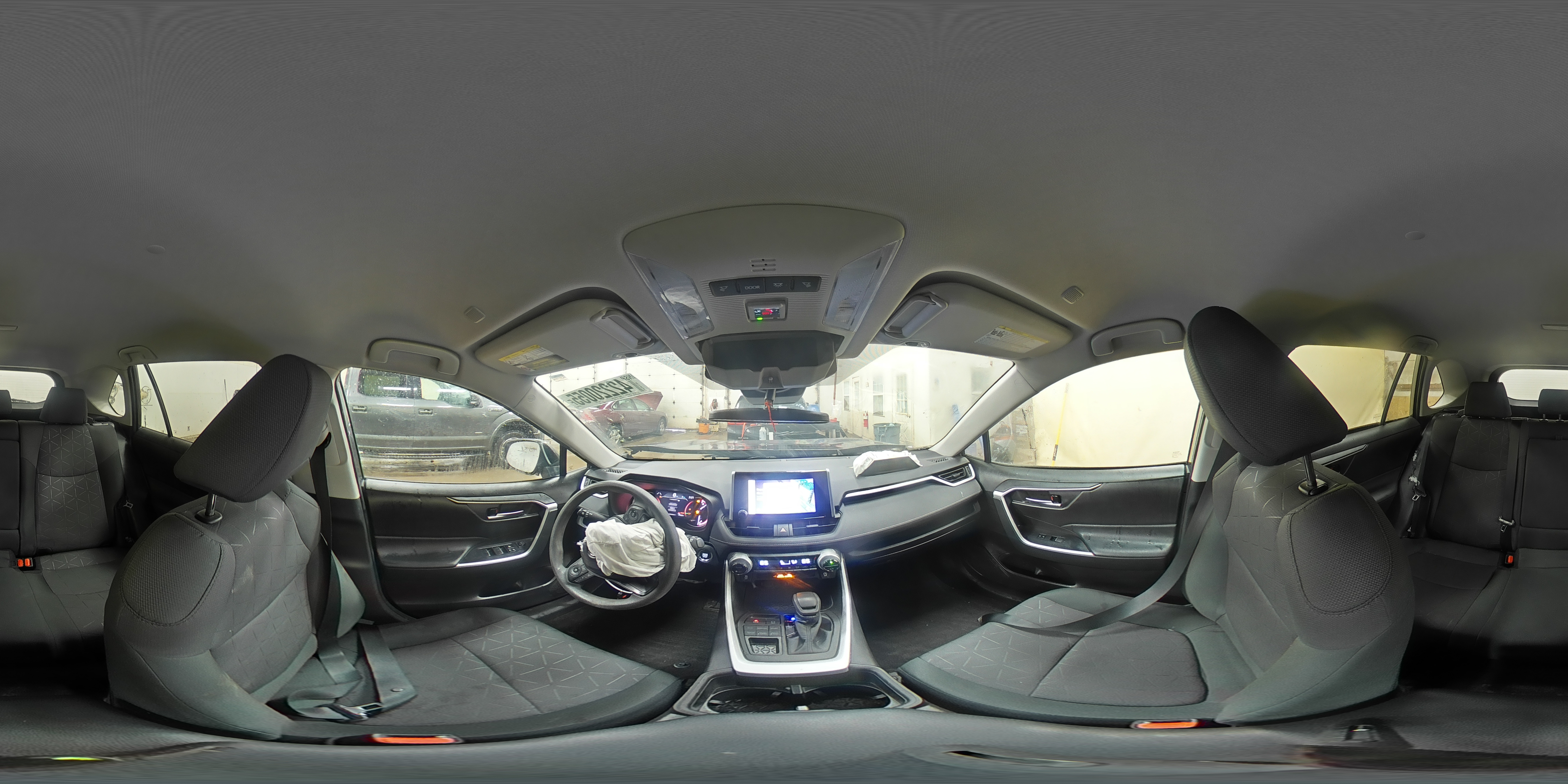 2023 Toyota RAV 4 - Image 15