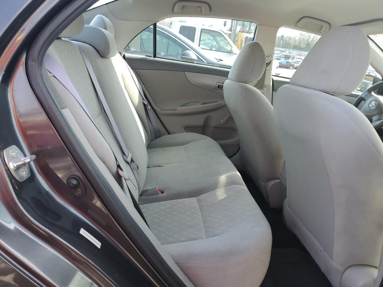 2010 Toyota Corolla - Image 10