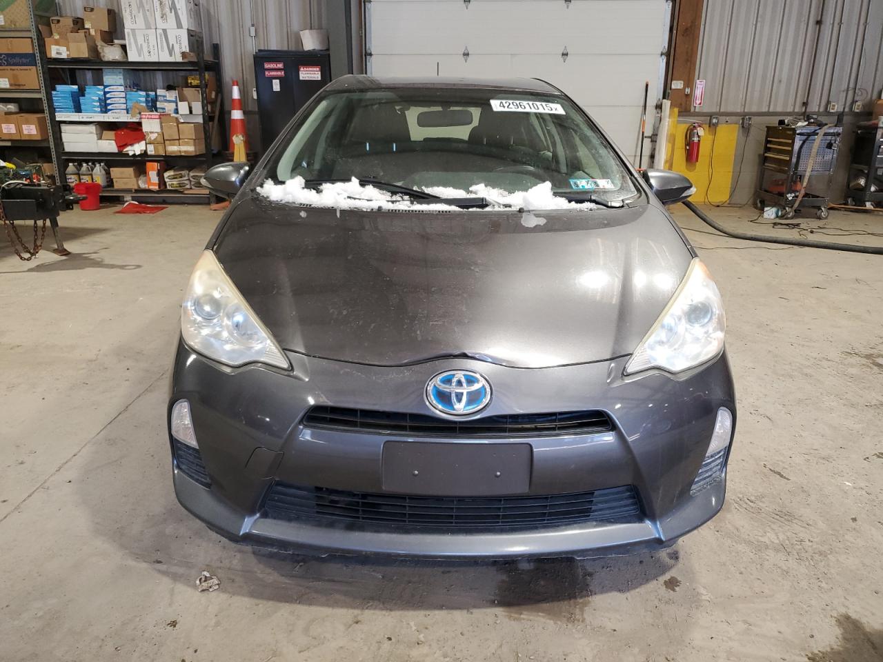 2012 Toyota Prius - Image 5