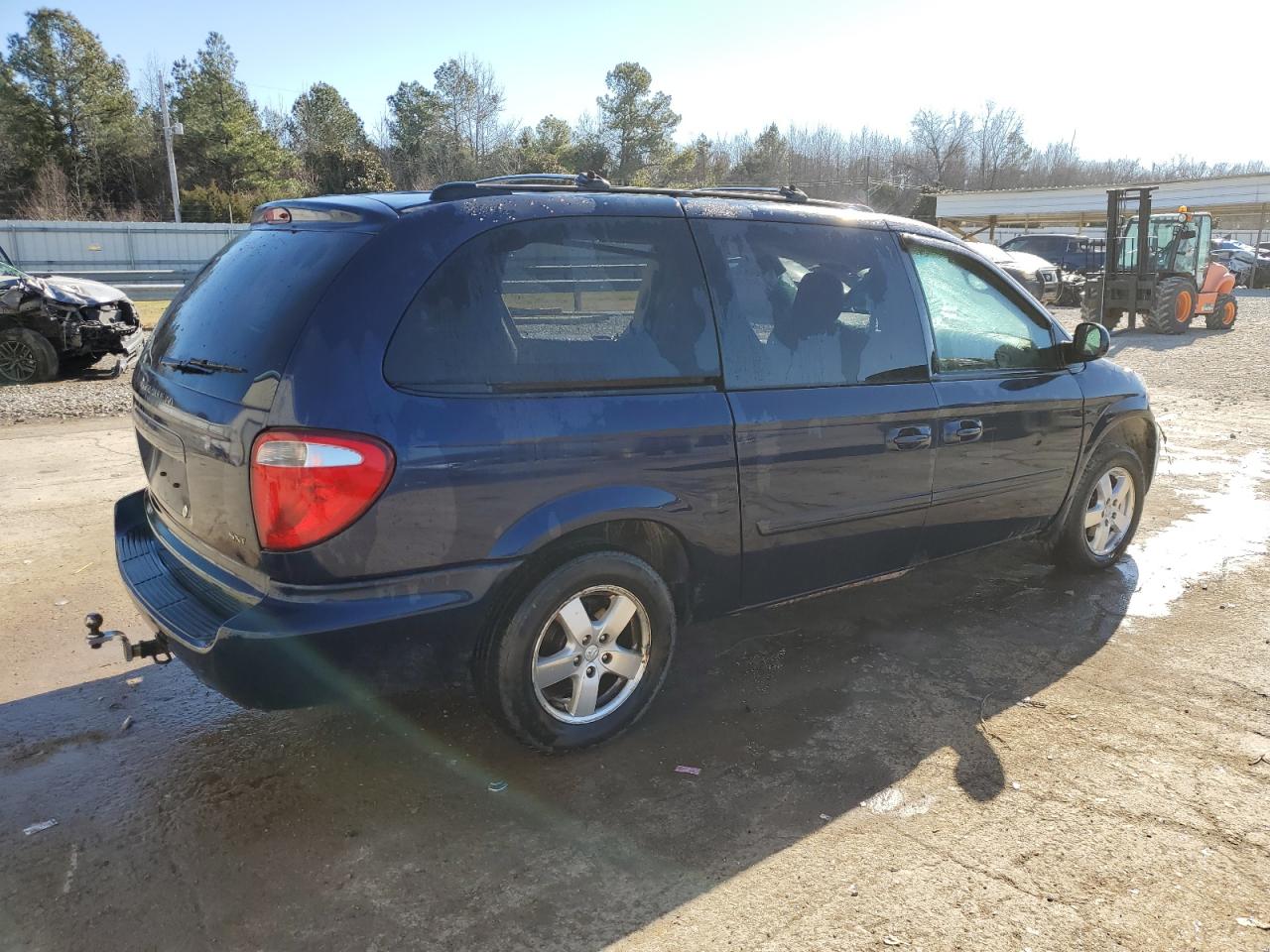2005 Dodge Caravan - Image 3