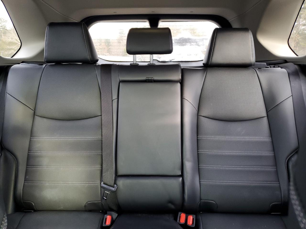 2023 Toyota RAV 4 - Image 10