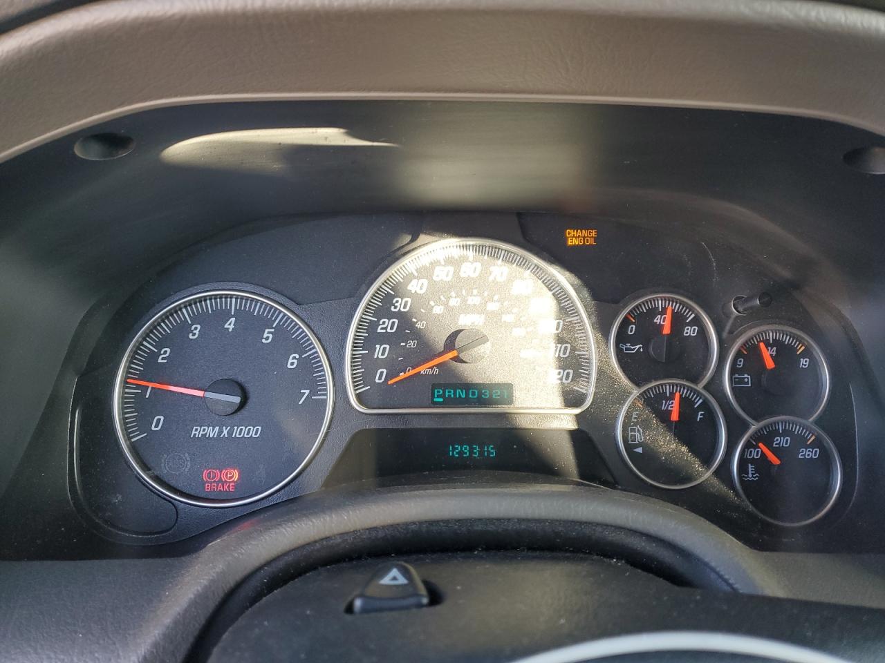 2003 GMC Envoy - Image 9