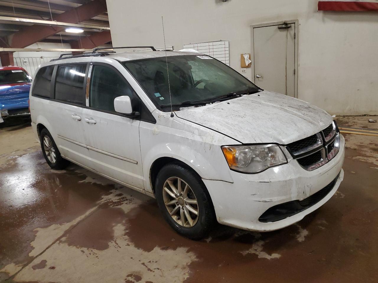 2015 Dodge Caravan - Image 4