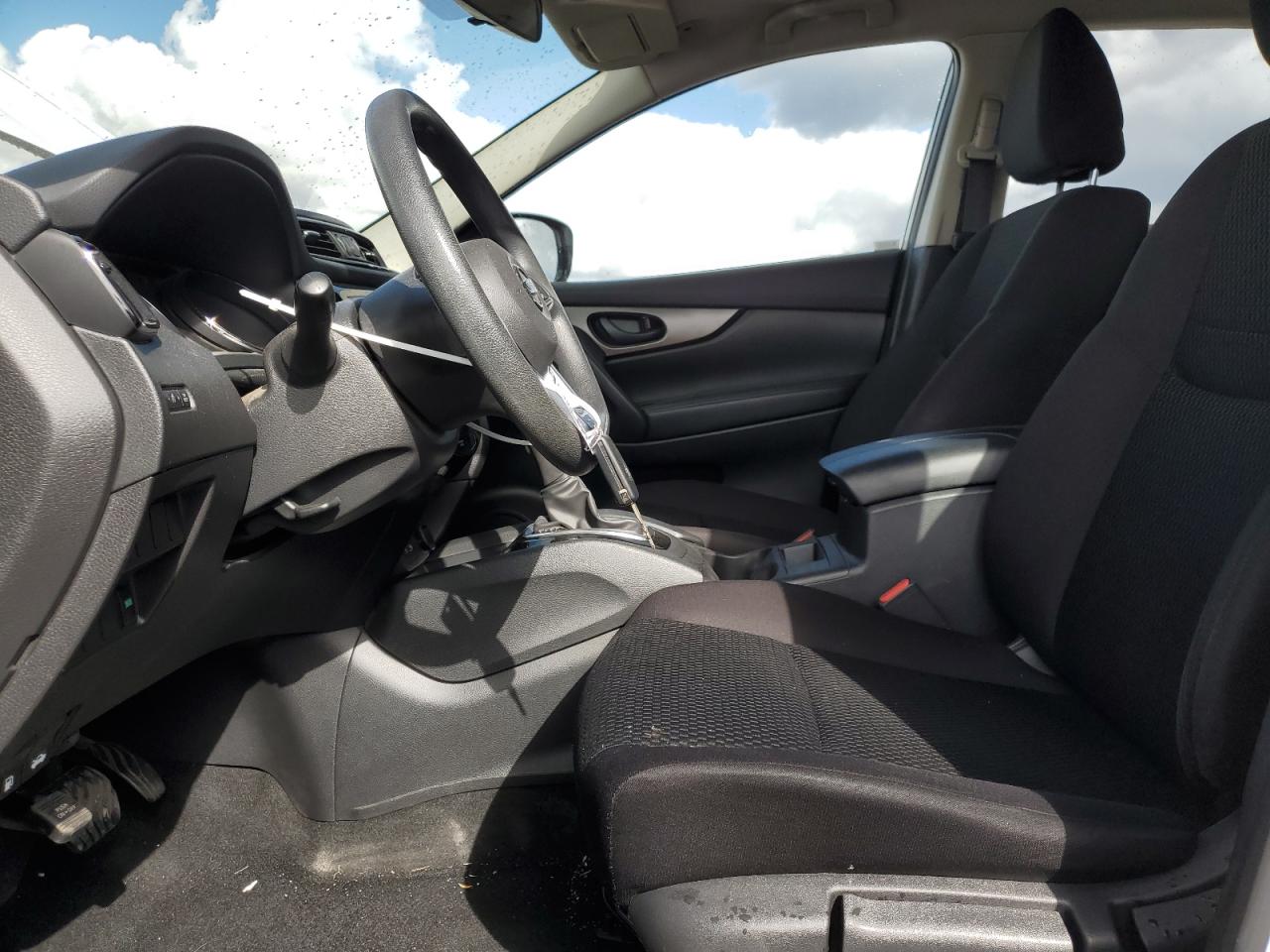 2019 Nissan Rogue - Image 7